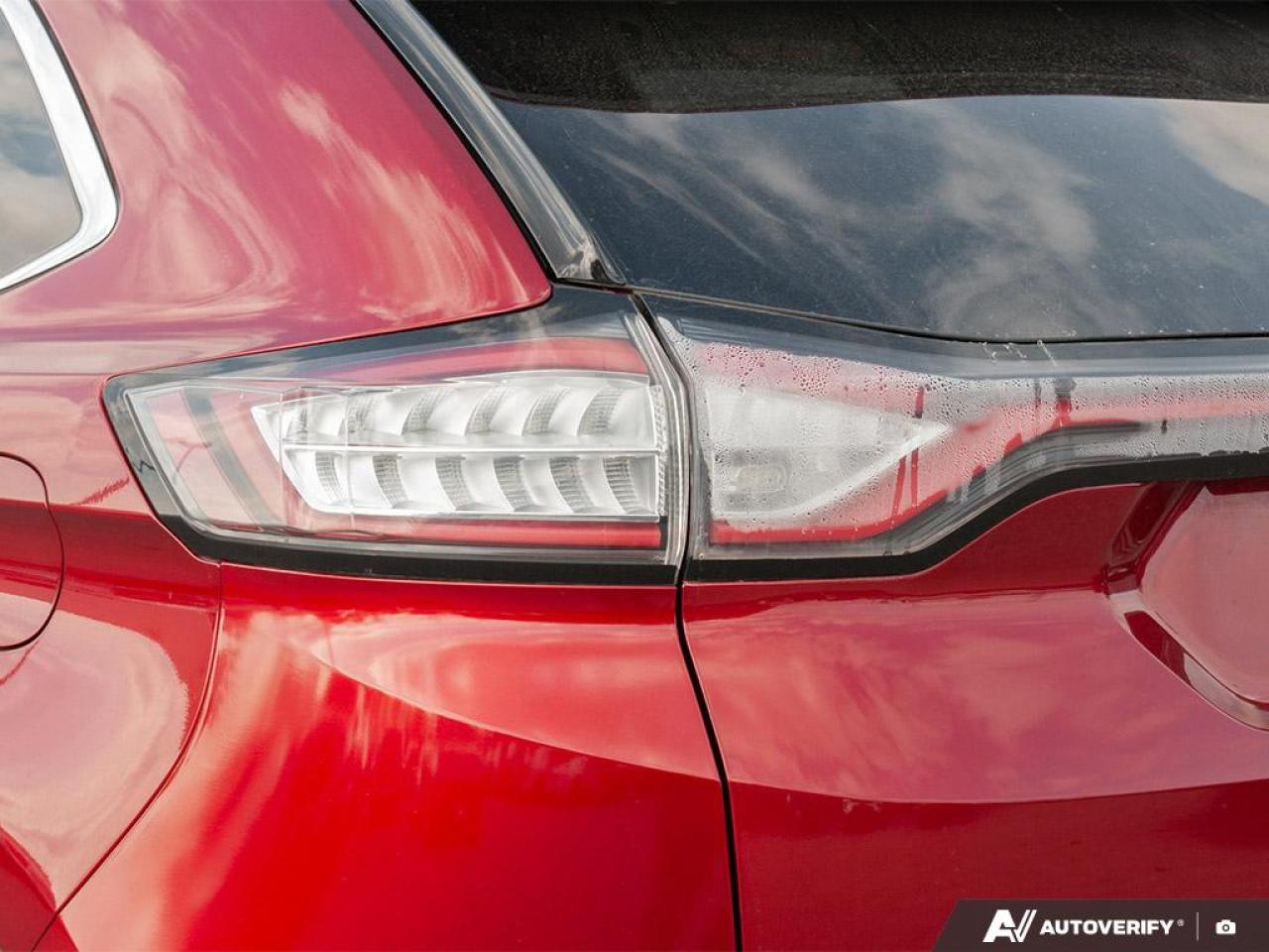 2018 Ford Edge SEL Photo