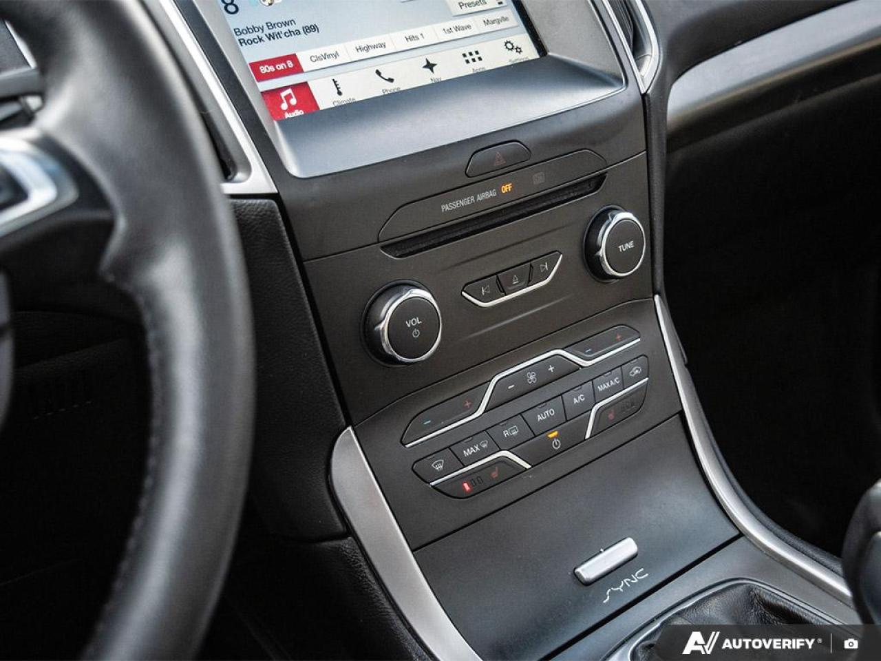 2018 Ford Edge SEL Photo