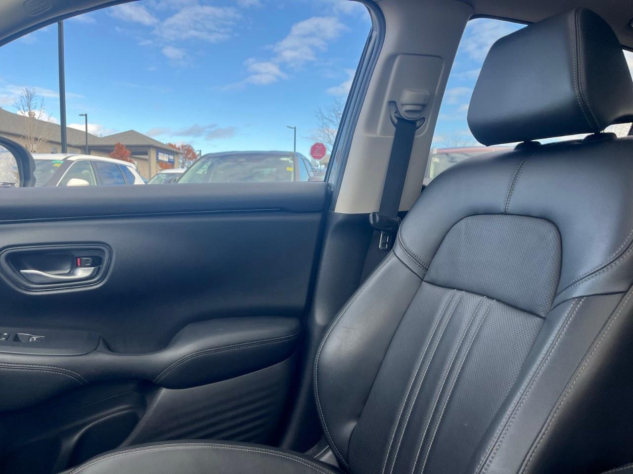 2023 Honda HR-V Ex-L Navi Awd Cvt Photo