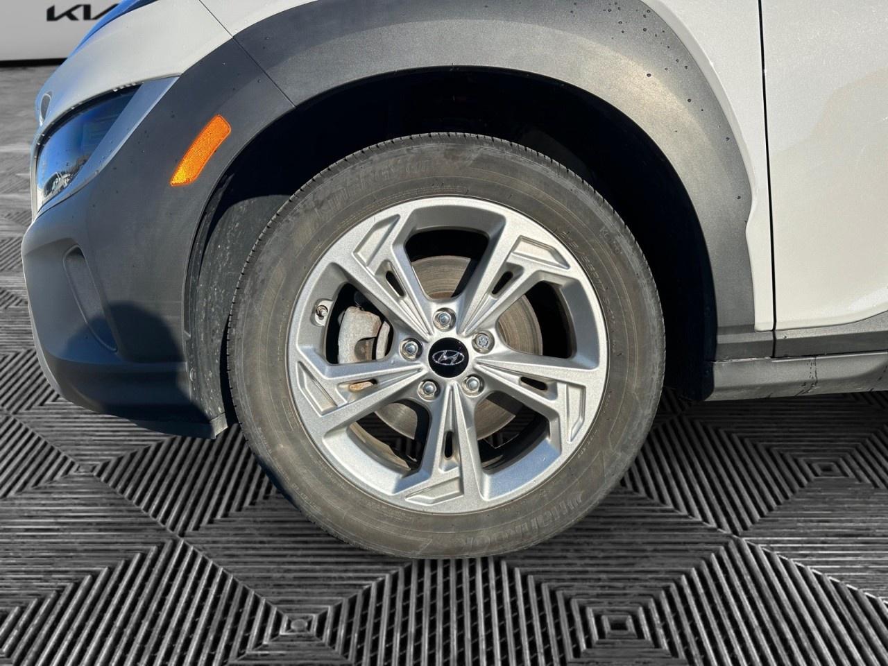 2023 Hyundai KONA 2.0L Preferred AWD w/Sun & Leather Package Photo