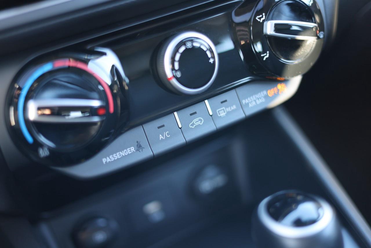 2023 Hyundai KONA 2.0L Preferred AWD w/Sun & Leather Package Photo