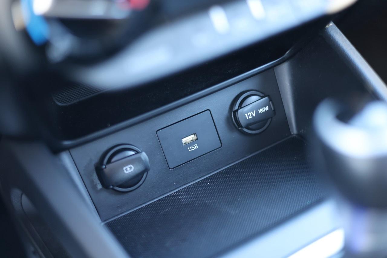 2023 Hyundai KONA 2.0L Preferred AWD w/Sun & Leather Package Photo