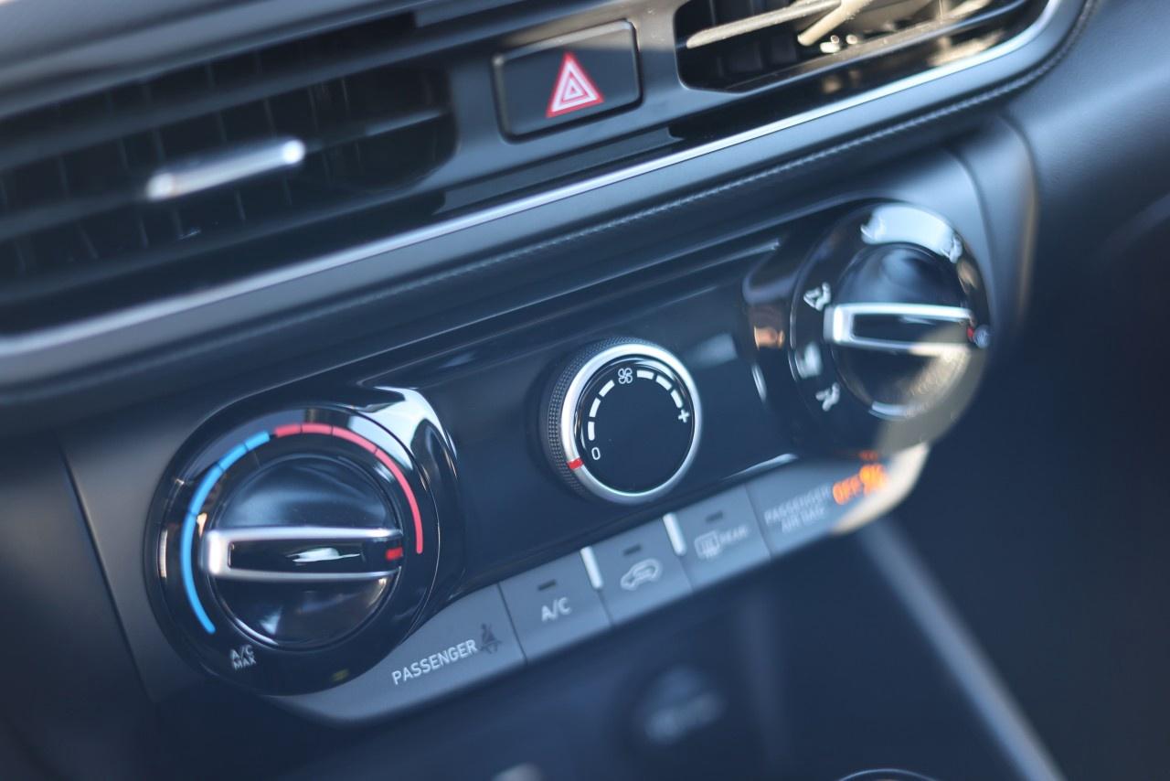 2023 Hyundai KONA 2.0L Preferred AWD w/Sun & Leather Package Photo