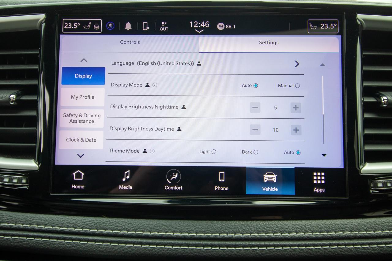 2023 Chrysler Pacifica Touring L Photo5