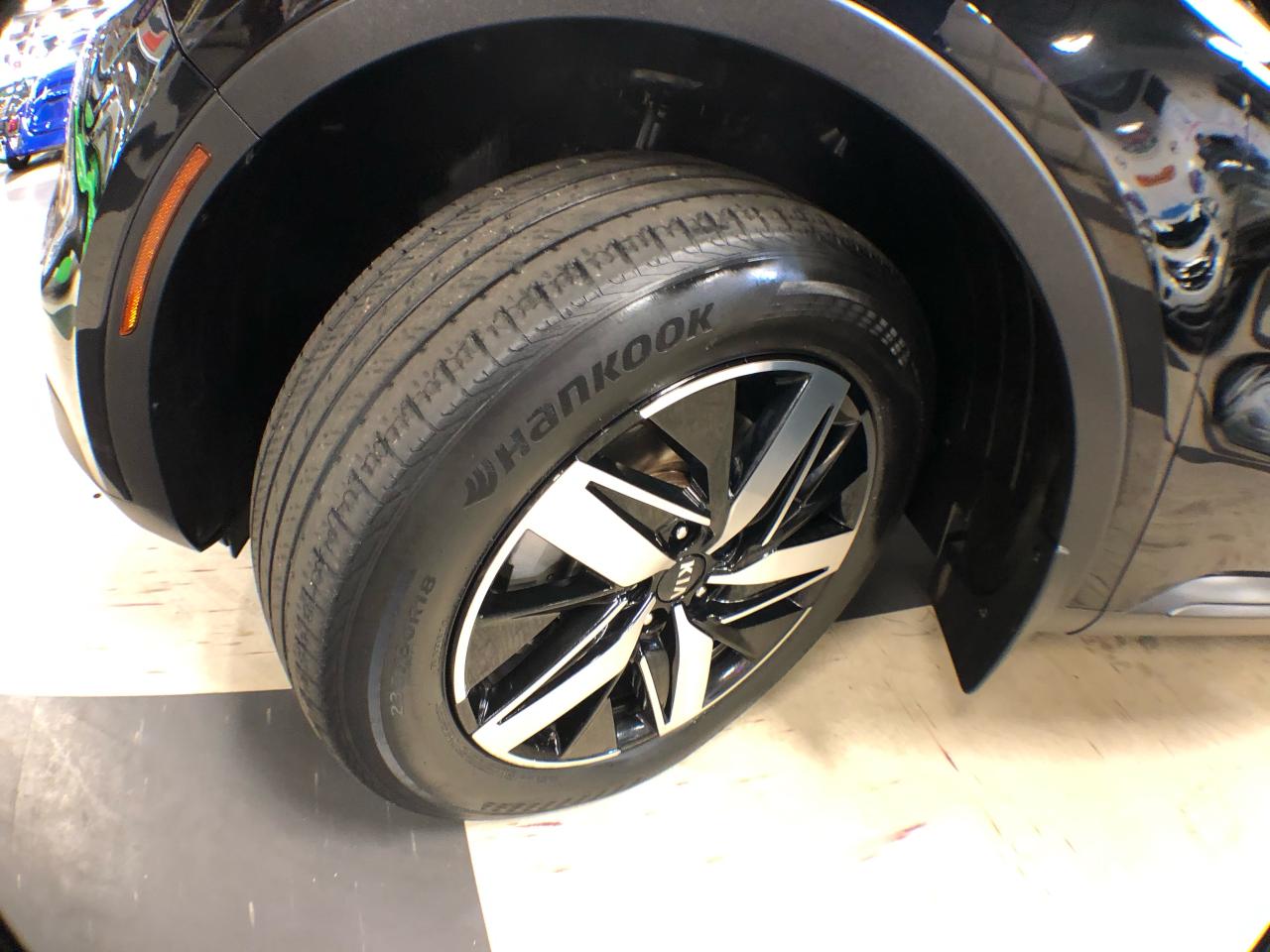 2021 Kia Sorento LX PREMIUM 7 PASS CARPLAY B/SPOT L/ASSIST CAMERA Photo