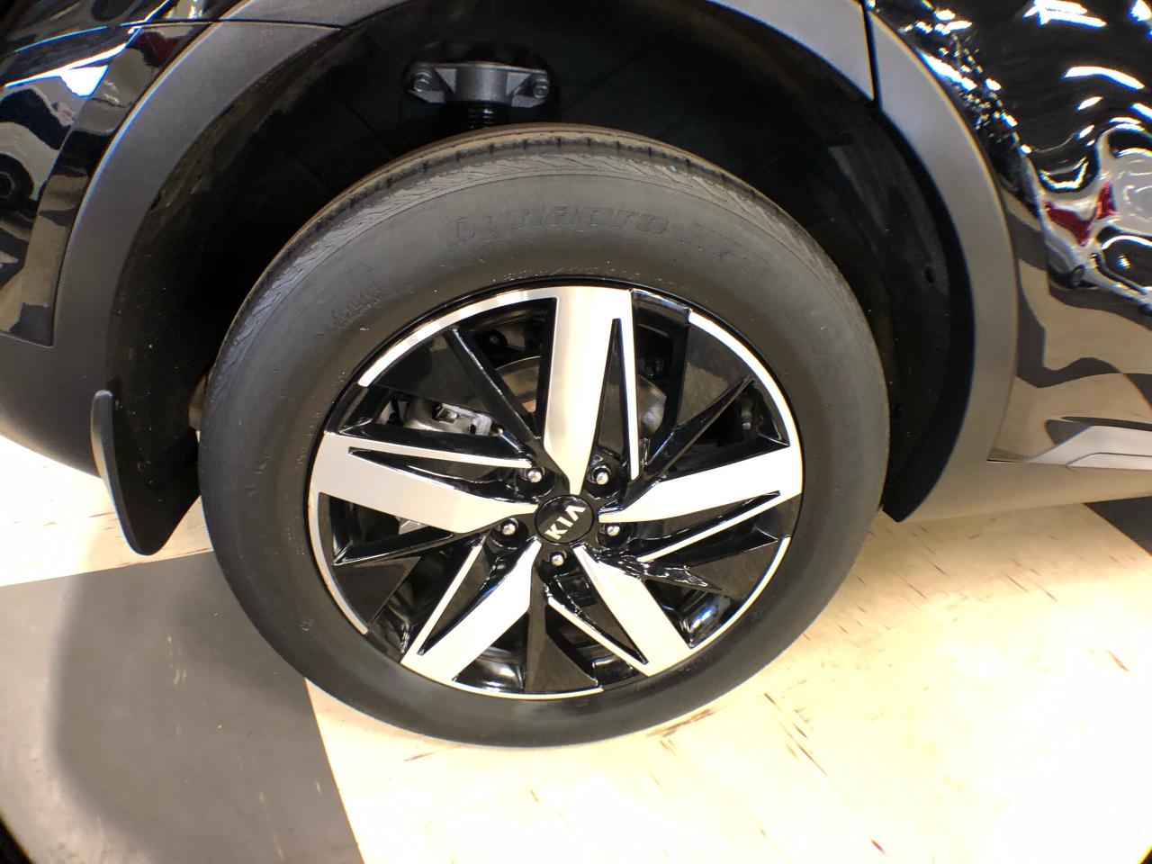 2021 Kia Sorento LX PREMIUM 7 PASS CARPLAY B/SPOT L/ASSIST CAMERA Photo