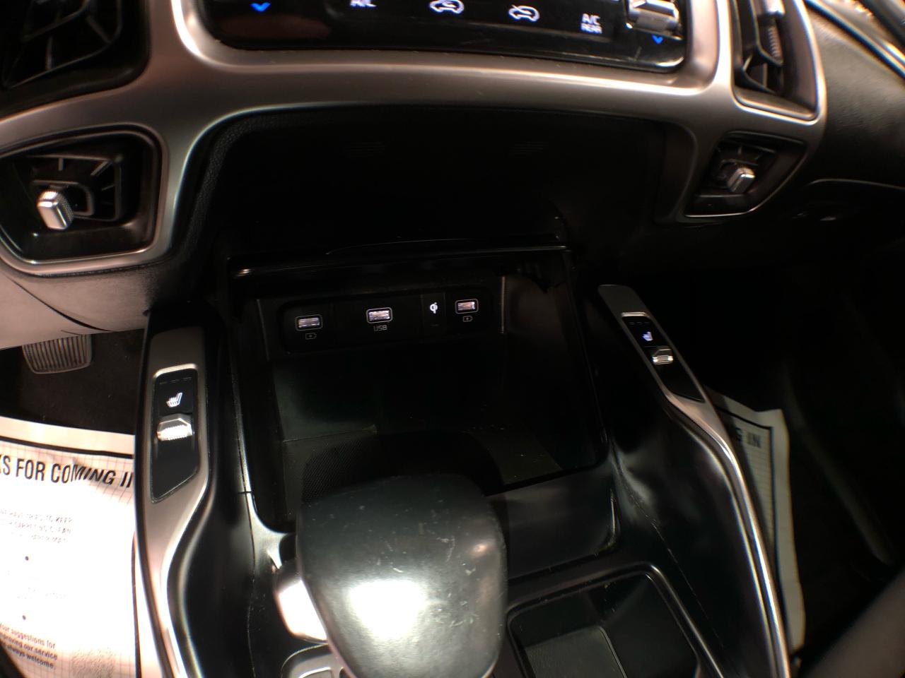 2021 Kia Sorento LX PREMIUM 7 PASS CARPLAY B/SPOT L/ASSIST CAMERA Photo