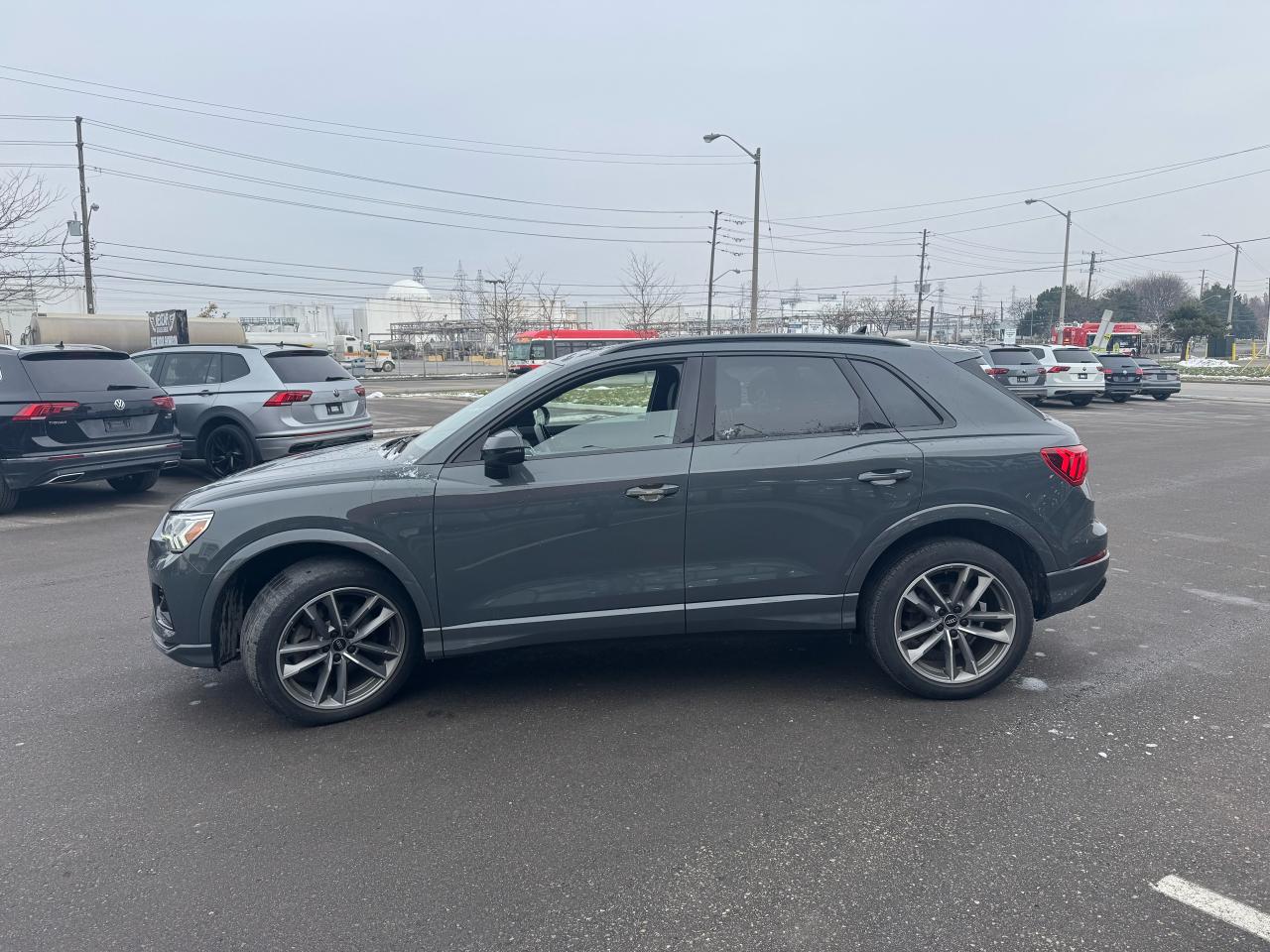 2022 Audi Q3 KOMFORT AWD LEATHER PANO/ROOF B/SPOT CAMERA Photo3