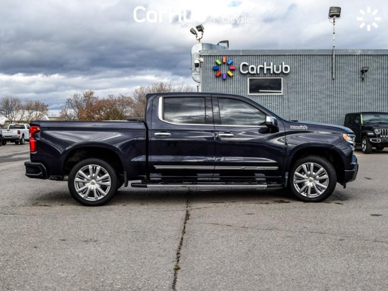 2023 Chevrolet Silverado 1500 High Country 4WD Crew Cab 147" 6.2L Leather Multi Pro Tailgate Sunroof Photo