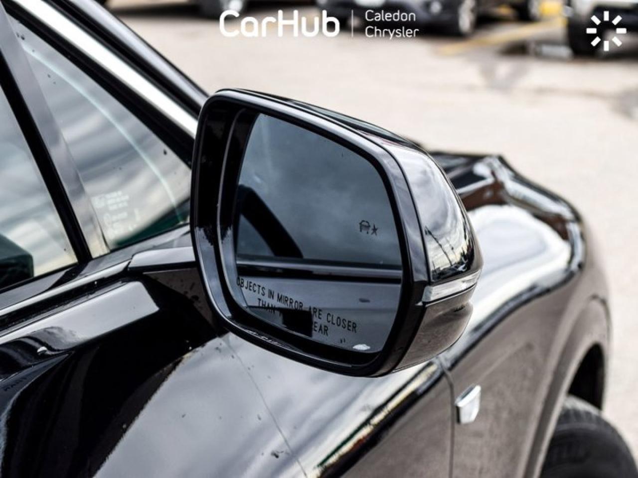 2024 Cadillac LYRIQ Tech33"Display Glass Roof w/Power Sahade Blind Spot R-Start Photo