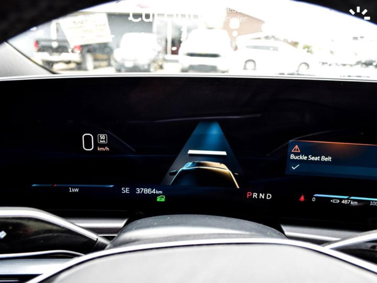 2024 Cadillac LYRIQ Tech33"Display Glass Roof w/Power Sahade Blind Spot R-Start Photo