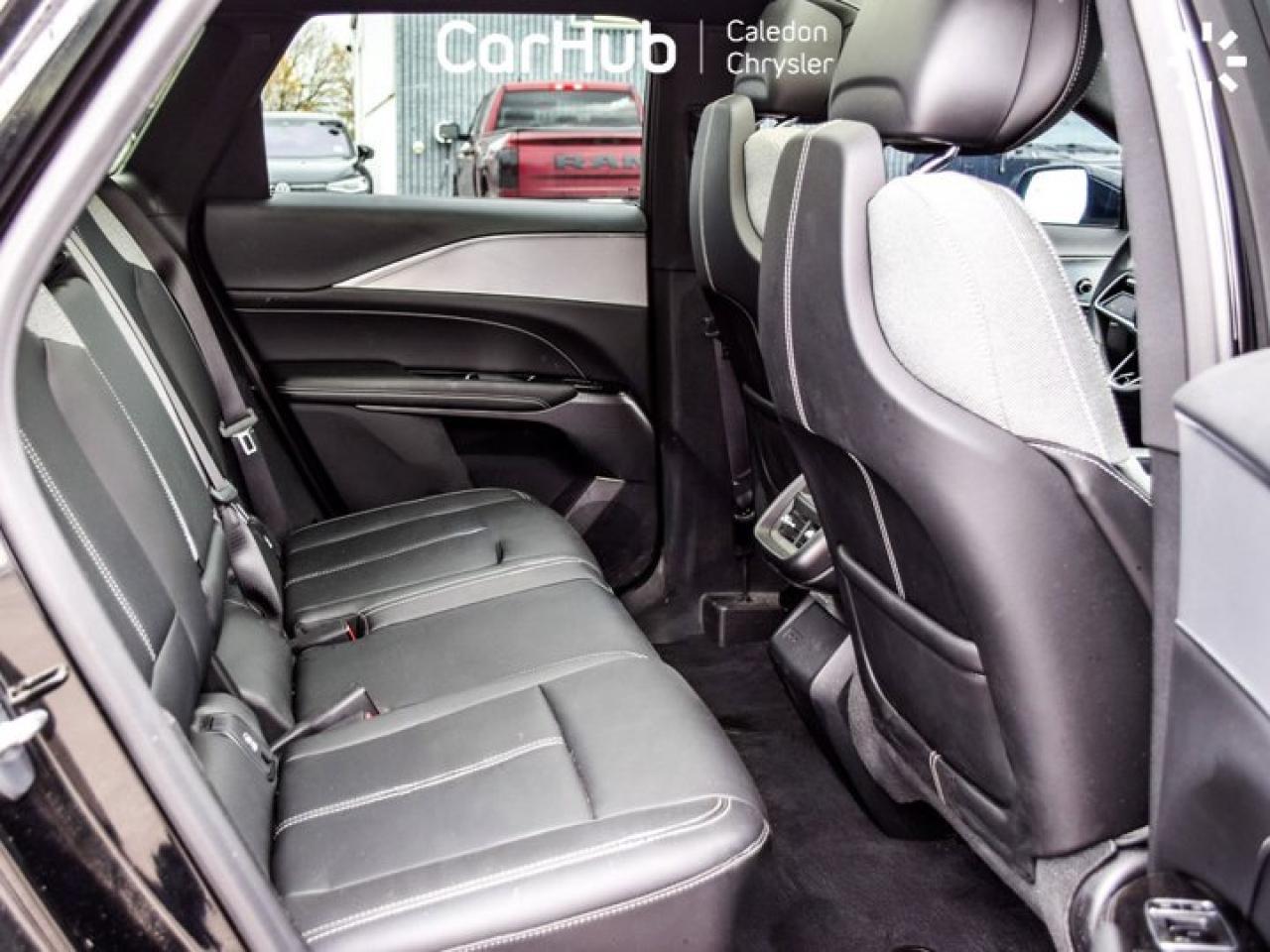 2024 Cadillac LYRIQ Tech33"Display Glass Roof w/Power Sahade Blind Spot R-Start Photo