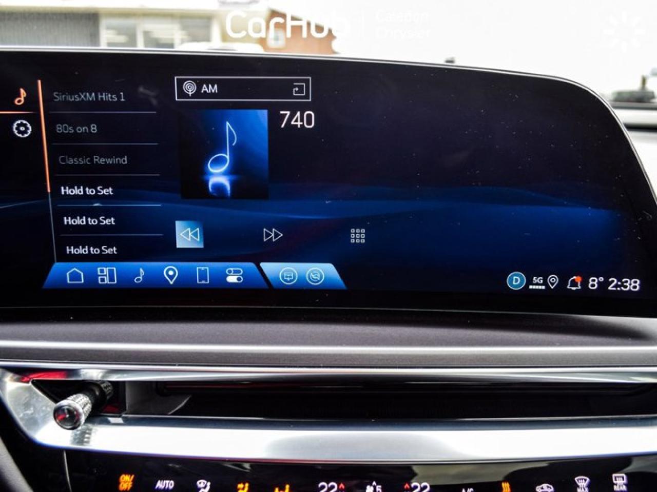 2024 Cadillac LYRIQ Tech Tech 33"Display Glass Roof w/Power Sahade Blind Spot R-Start Photo