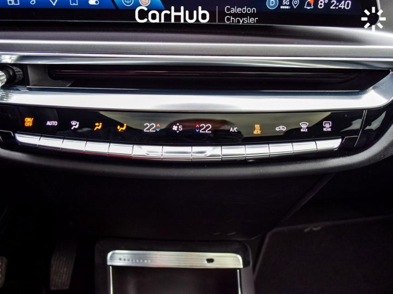 2024 Cadillac LYRIQ Tech Tech 33"Display Glass Roof w/Power Sahade Blind Spot R-Start Photo