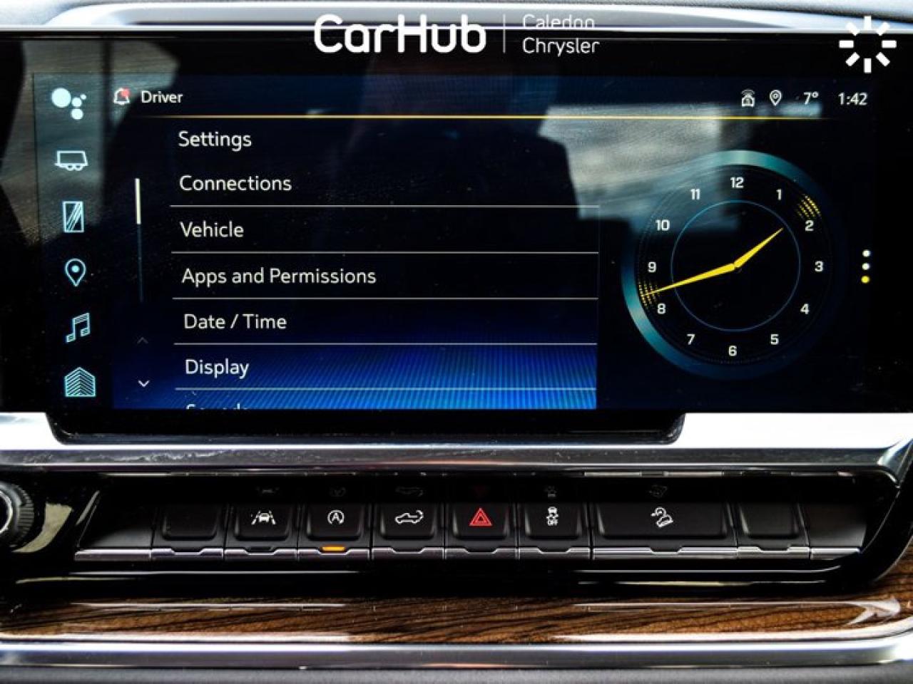 2024 Chevrolet Silverado 1500 RST 4WD Crew Cab 157" 5.3L 13.4"Display MultiPro Tailgate Photo