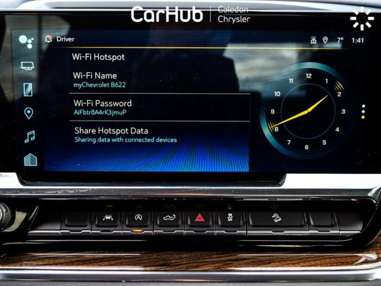 2024 Chevrolet Silverado 1500 RST 4WD Crew Cab 157" 5.3L 13.4"Display MultiPro Tailgate Photo