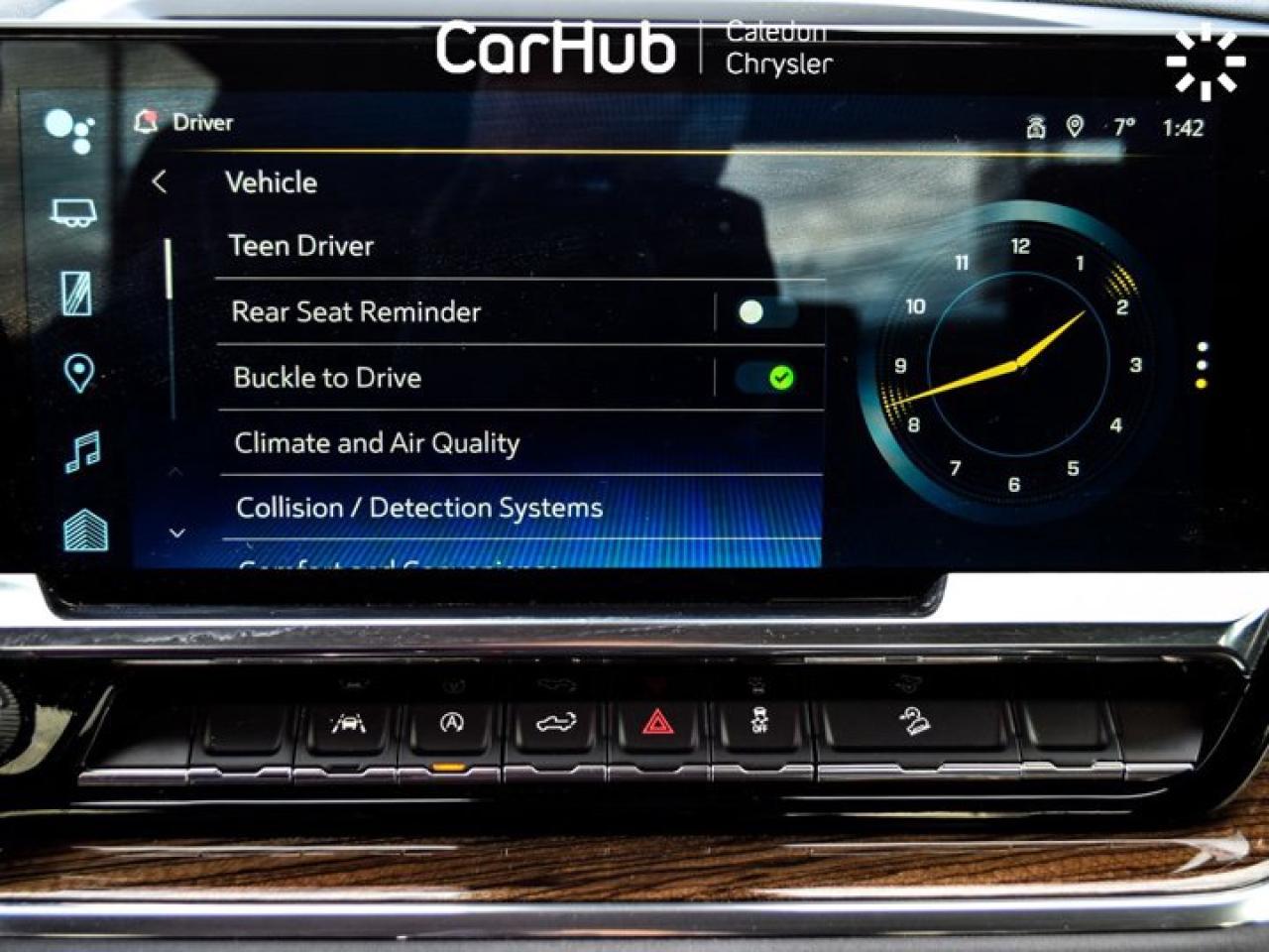 2024 Chevrolet Silverado 1500 RST 4WD Crew Cab 157" 5.3L 13.4"Display MultiPro Tailgate Photo