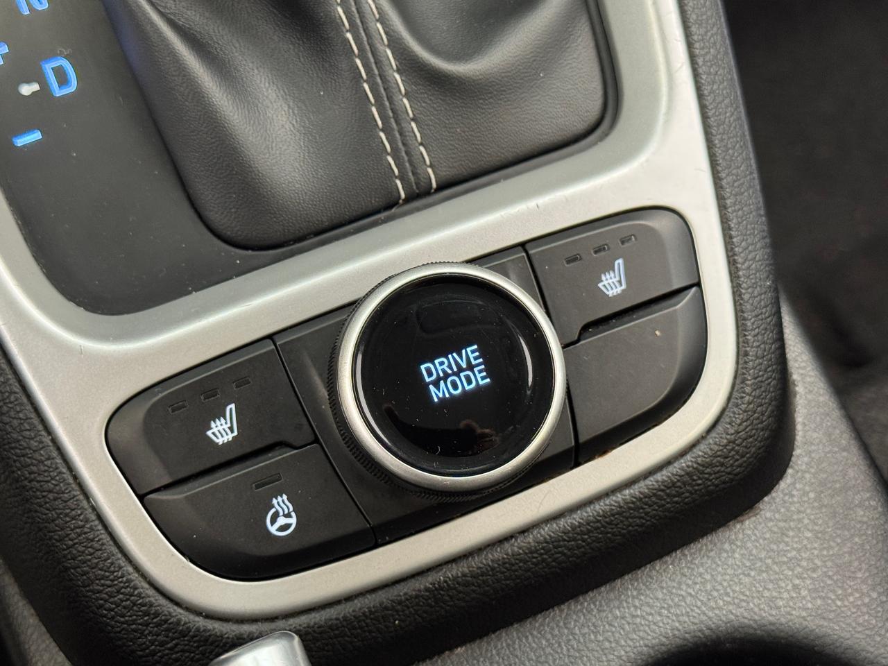 2021 Hyundai Venue Preferred+LaneKeep+Remote Start+CLEAN CARFAX Photo