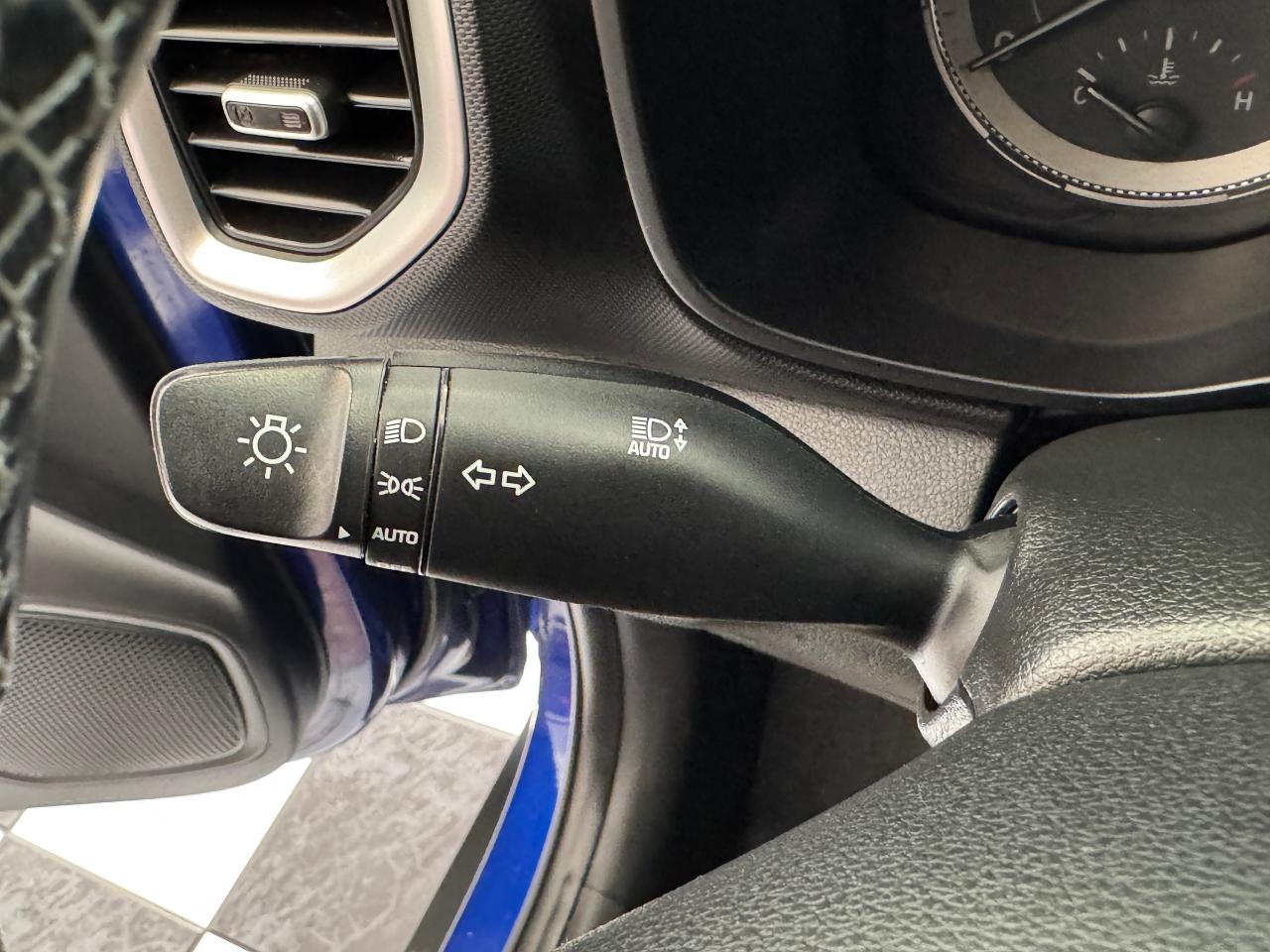 2021 Hyundai Venue Preferred+LaneKeep+Remote Start+CLEAN CARFAX Photo45