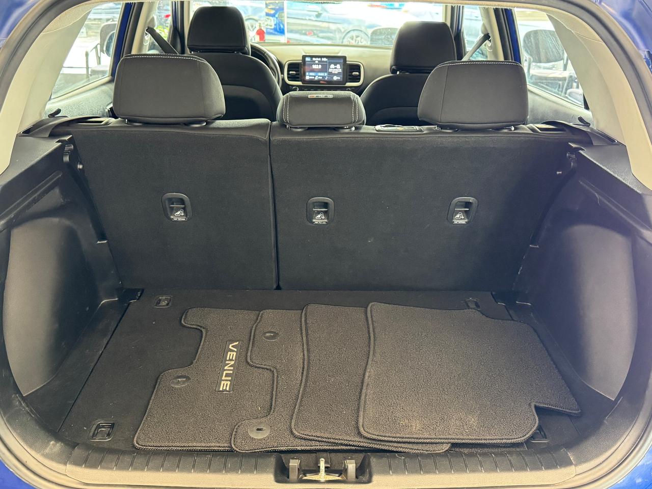 2021 Hyundai Venue Preferred+LaneKeep+Remote Start+CLEAN CARFAX Photo27