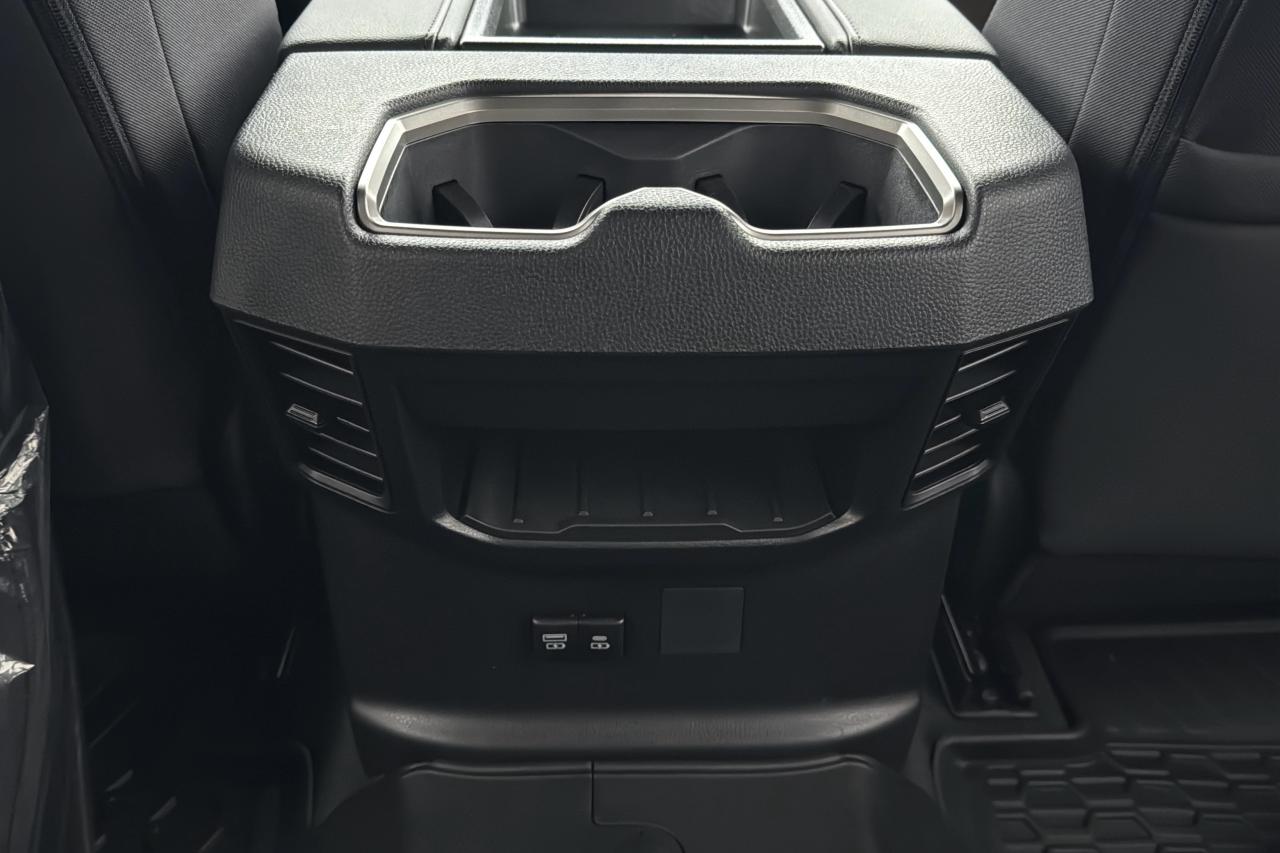 2026 Toyota Tundra CrewMax SR SR5 Photo