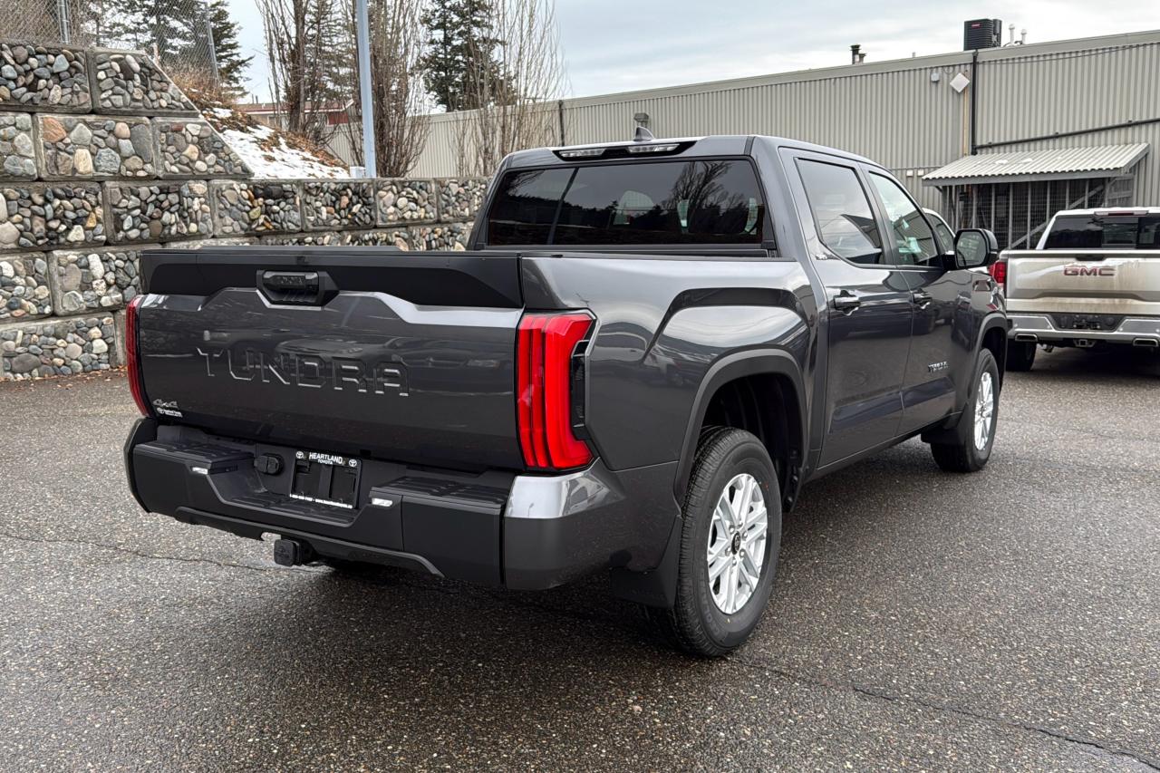 2026 Toyota Tundra CrewMax SR SR5 Photo