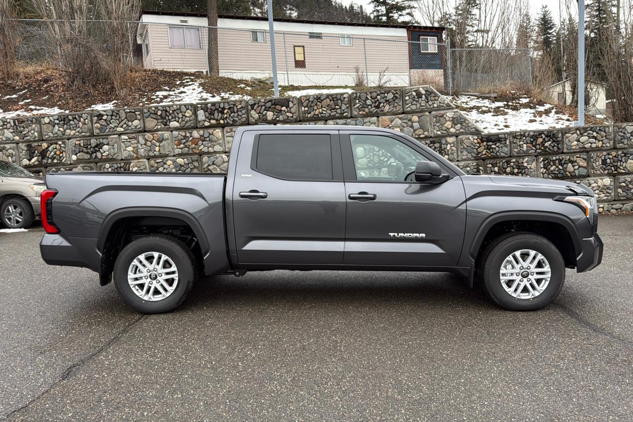 2026 Toyota Tundra CrewMax SR SR5 Photo