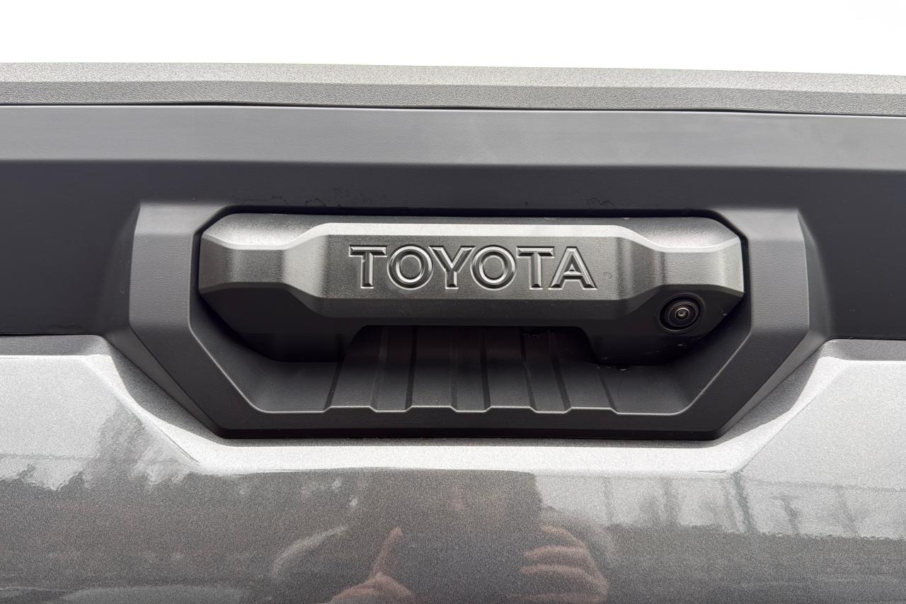 2026 Toyota Tundra CrewMax SR SR5 Photo