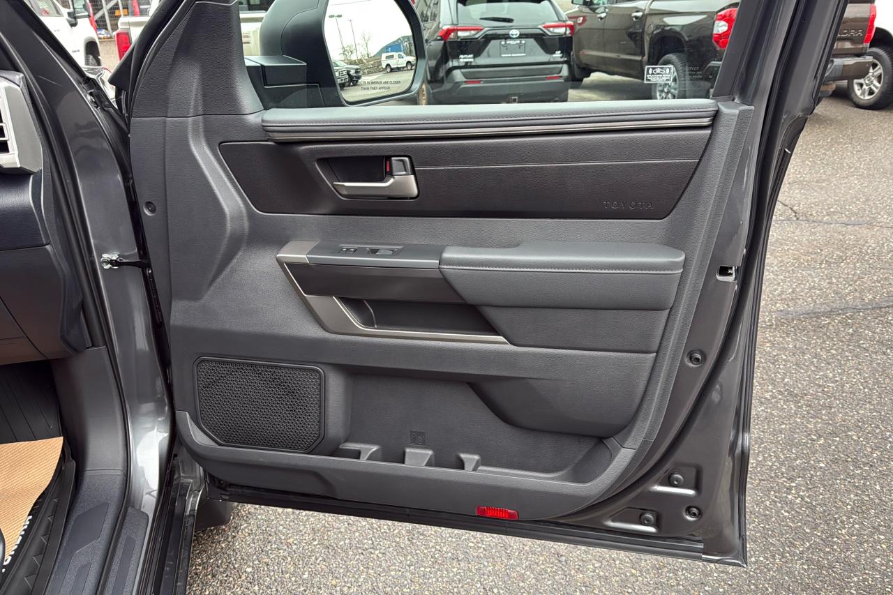 2026 Toyota Tundra CrewMax SR SR5 Photo