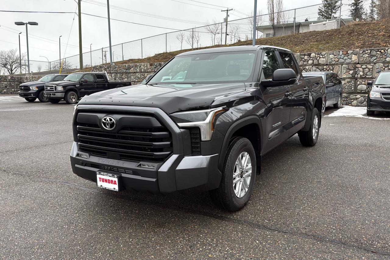 2026 Toyota Tundra CrewMax SR SR5 Photo2