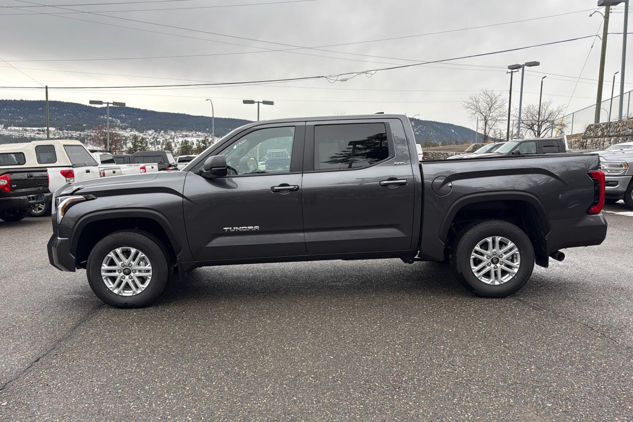 2026 Toyota Tundra CrewMax SR SR5 Photo