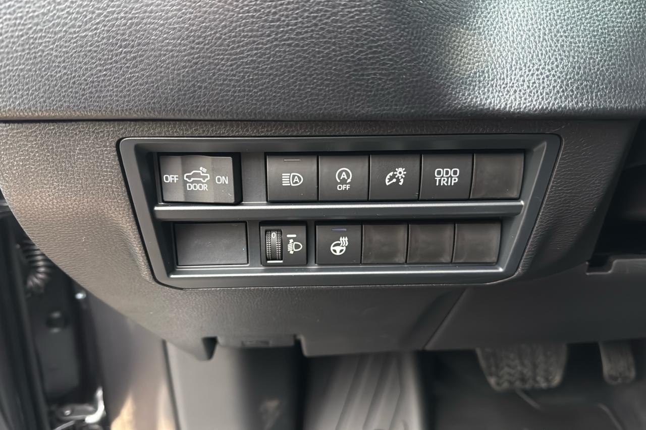 2026 Toyota Tundra CrewMax SR SR5 Photo