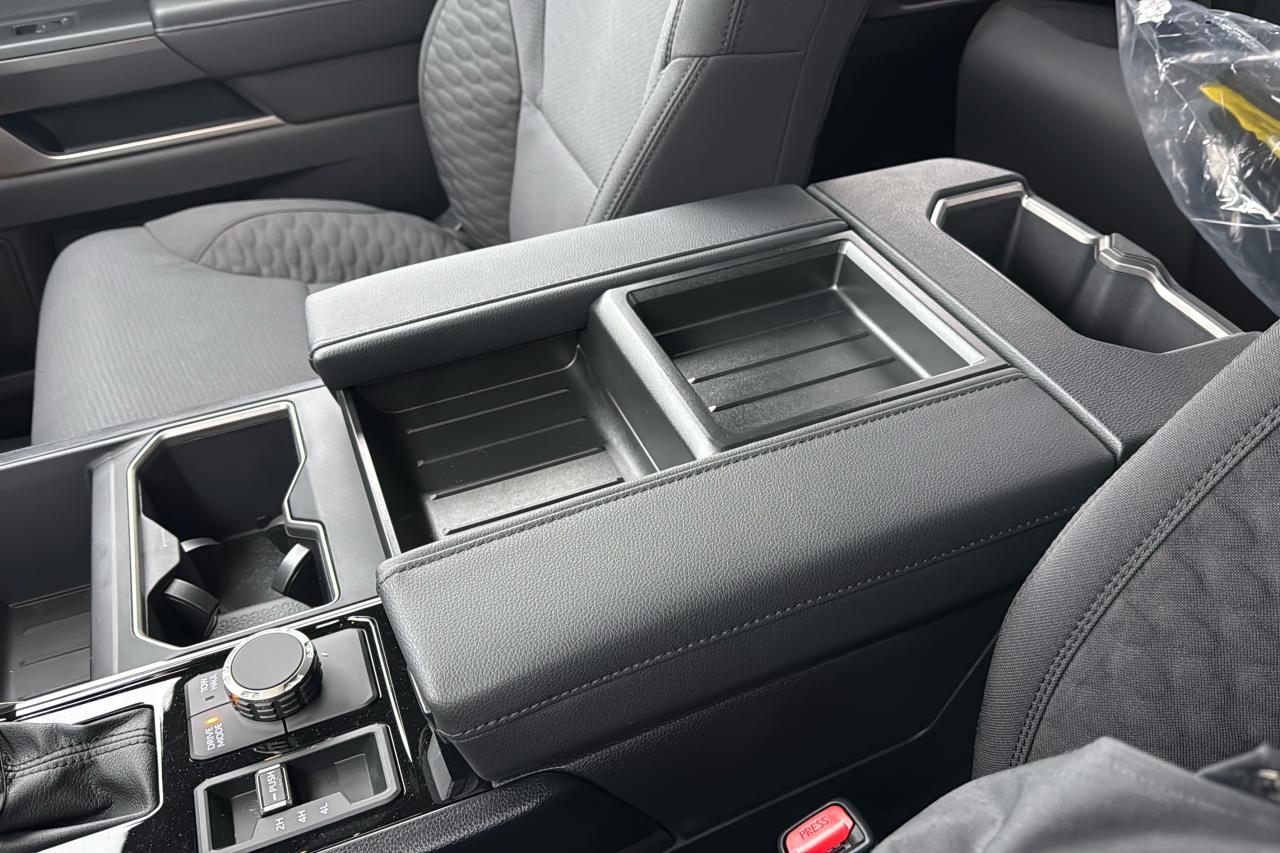 2026 Toyota Tundra CrewMax SR SR5 Photo