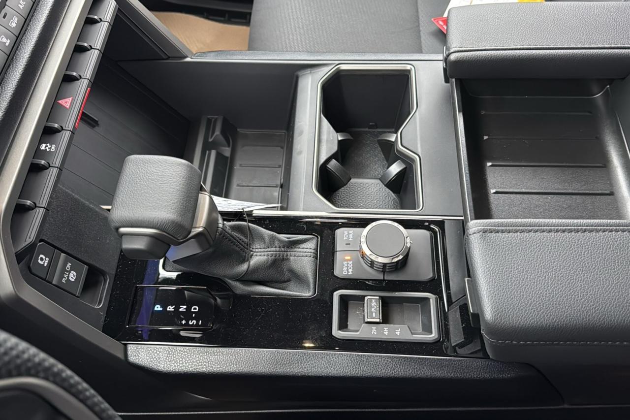 2026 Toyota Tundra CrewMax SR SR5 Photo