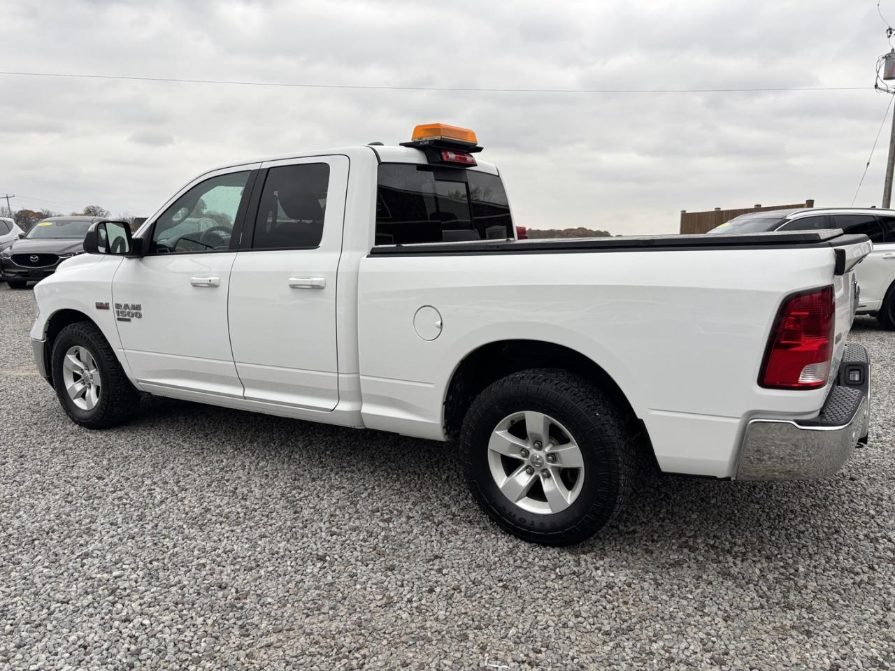 2019 RAM 1500 Classic TRADESMAN Photo2