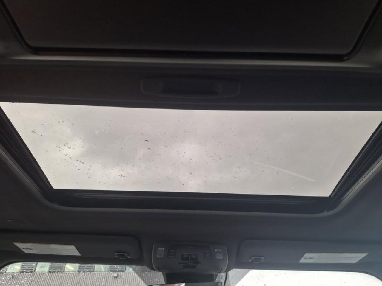 2022 Toyota Sienna XSE Tech | Entertainment Screen | Leather | Sunroof | Adaptive Cruise | CarPlay and More ! Photo