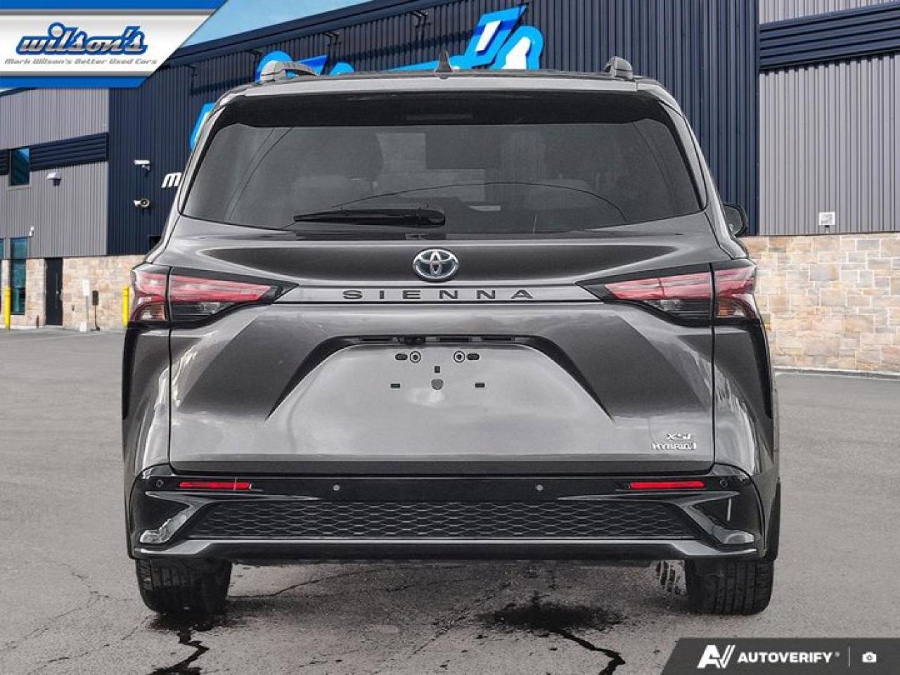 2022 Toyota Sienna XSE Tech | Entertainment Screen | Leather | Sunroof | Adaptive Cruise | CarPlay and More ! Photo