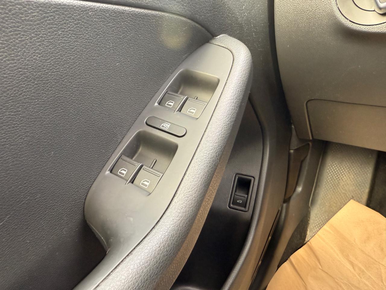 2015 Volkswagen Jetta 4DR 1.8 TSI AUTO COMFORTLINE - Photo #30