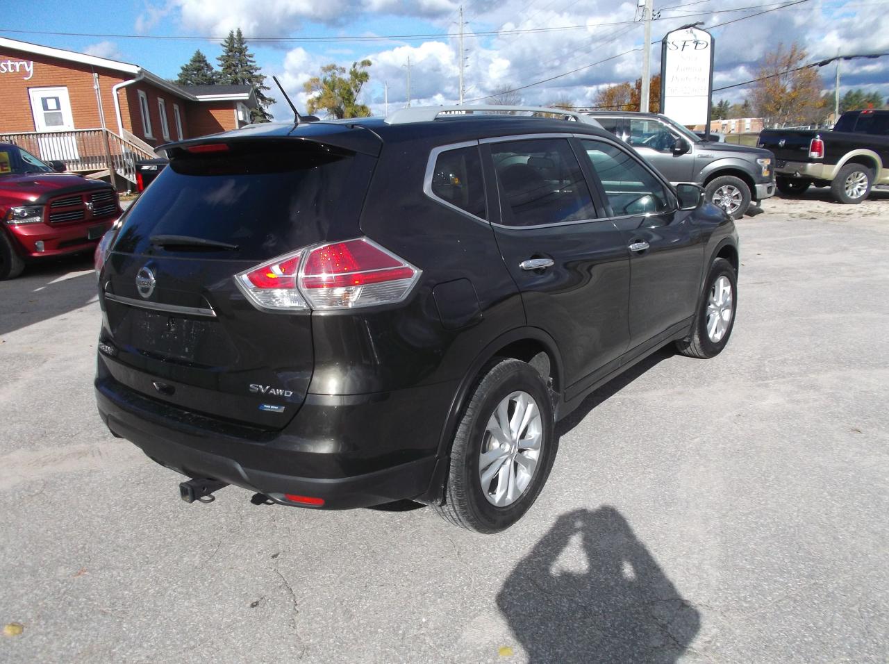 2015 Nissan Rogue AWD S - Photo #5