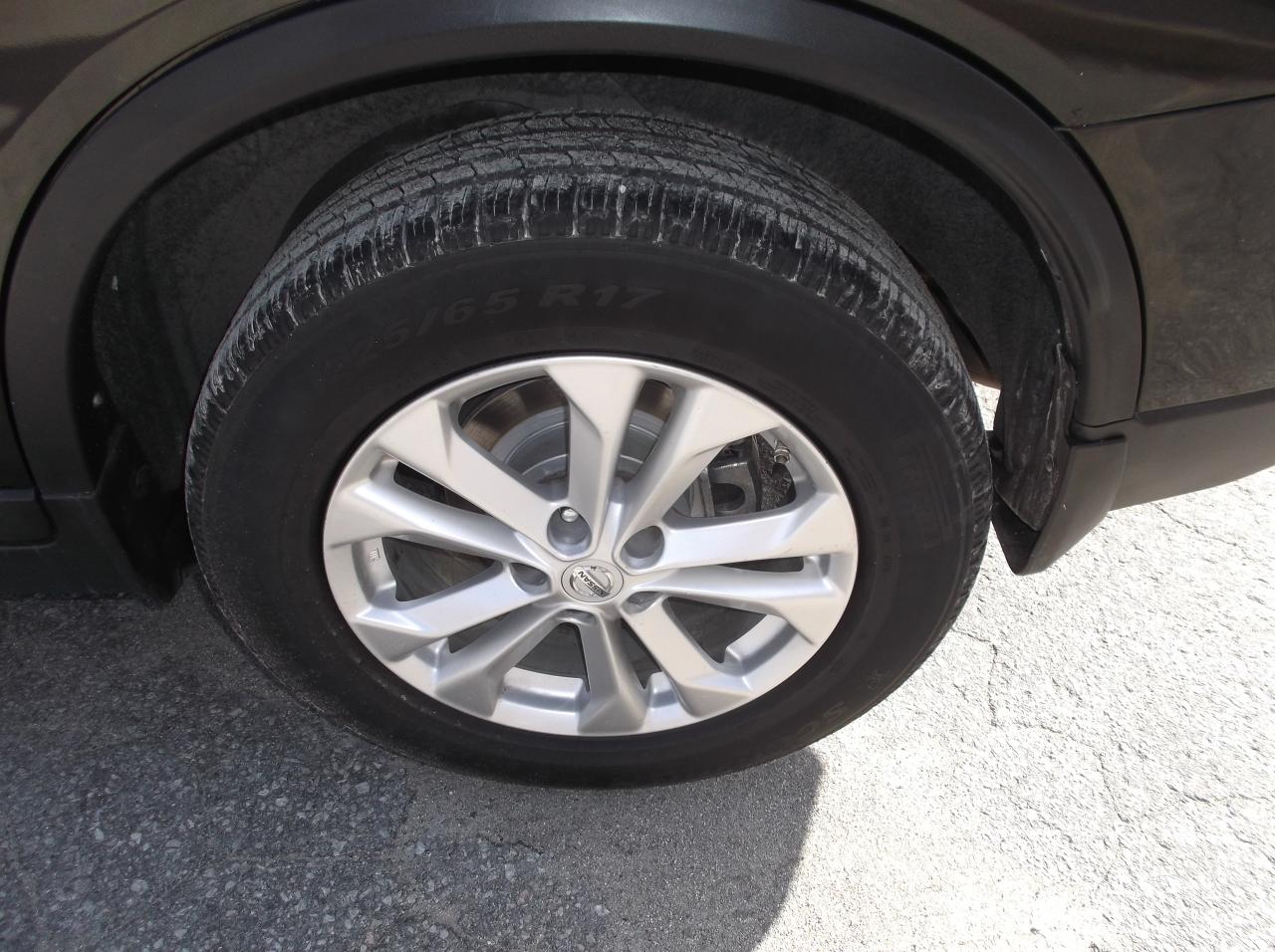 2015 Nissan Rogue AWD S - Photo #11