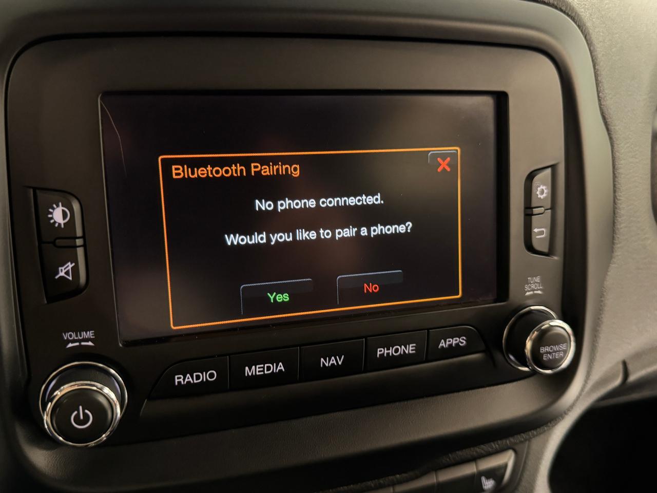 2017 Jeep Renegade 4WD 4dr Deserthawk+New Tires+Camera+CLEAN CARFAX Photo35