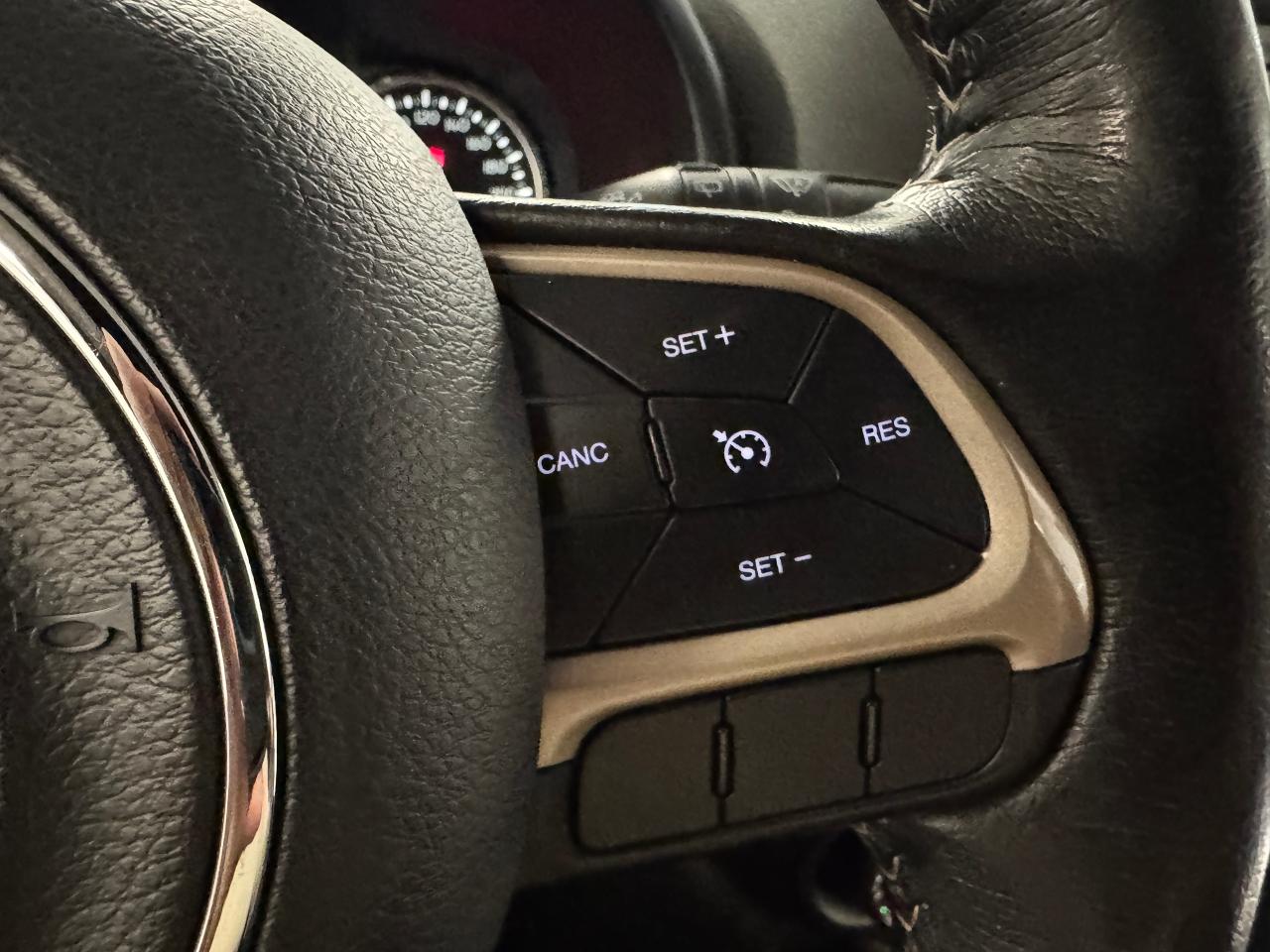 2017 Jeep Renegade 4WD 4dr Deserthawk+New Tires+Camera+CLEAN CARFAX Photo49