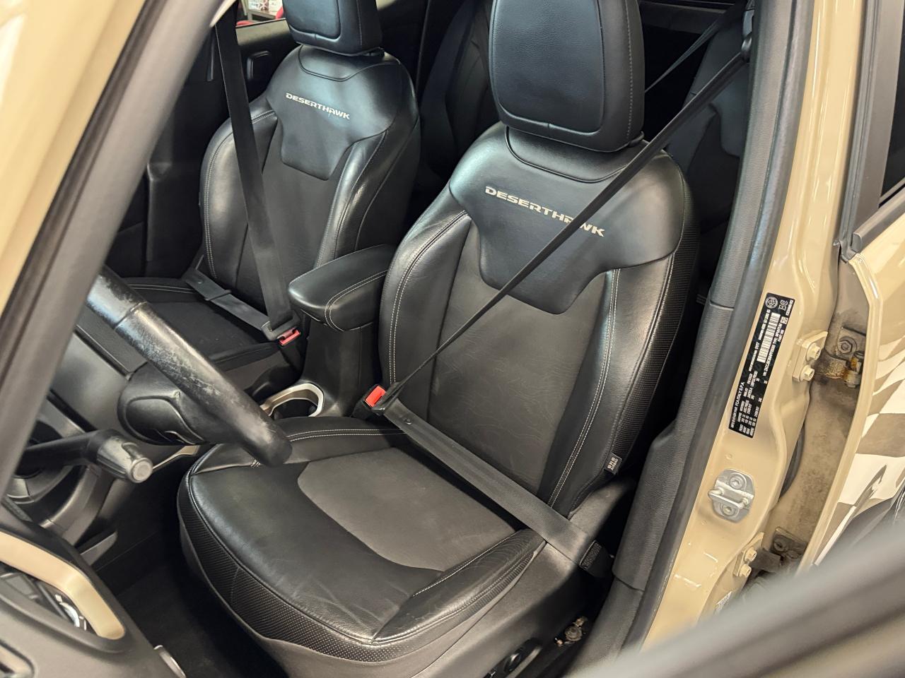 2017 Jeep Renegade 4WD 4dr Deserthawk+New Tires+Camera+CLEAN CARFAX Photo24