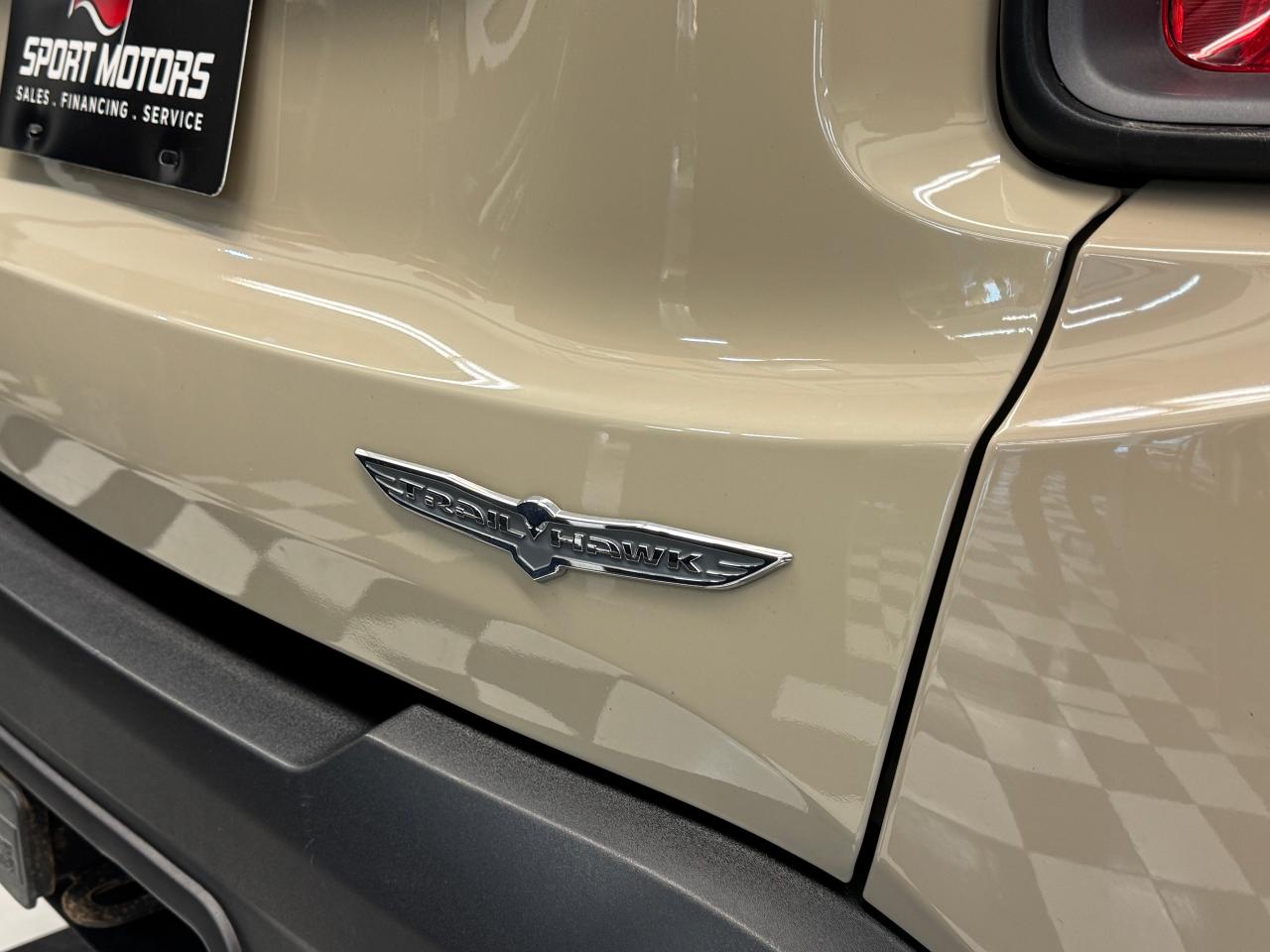 2017 Jeep Renegade 4WD 4dr Deserthawk+New Tires+Camera+CLEAN CARFAX Photo131