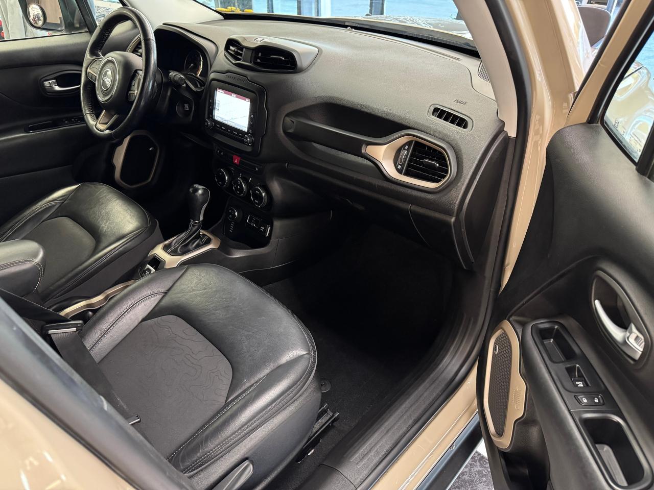 2017 Jeep Renegade 4WD 4dr Deserthawk+New Tires+Camera+CLEAN CARFAX Photo25