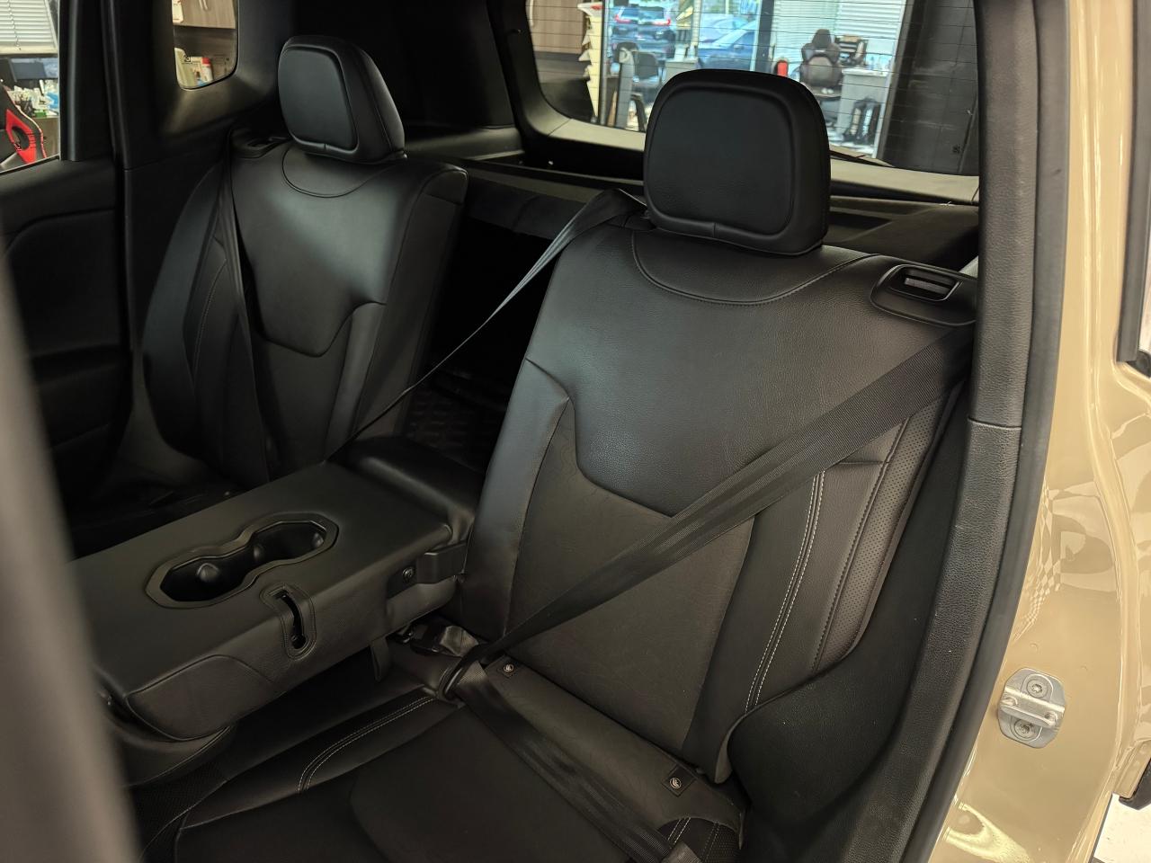 2017 Jeep Renegade 4WD 4dr Deserthawk+New Tires+Camera+CLEAN CARFAX Photo95