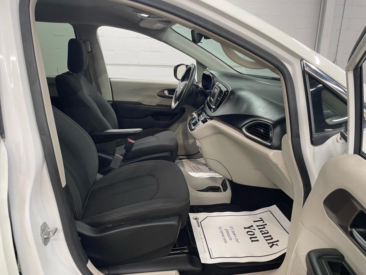 2017 Chrysler Pacifica LX