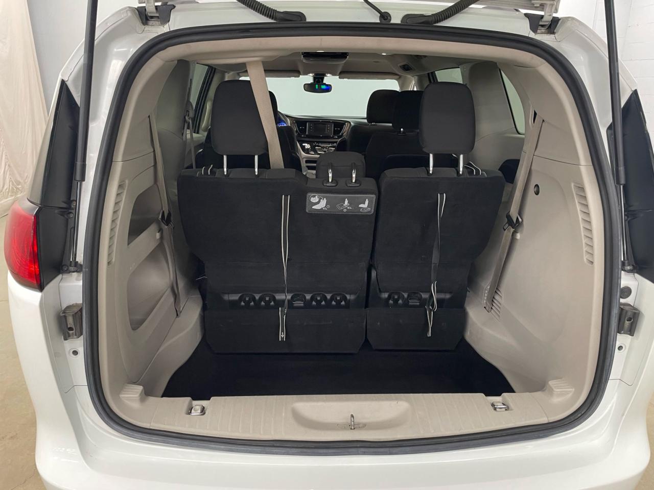 2017 Chrysler Pacifica LX