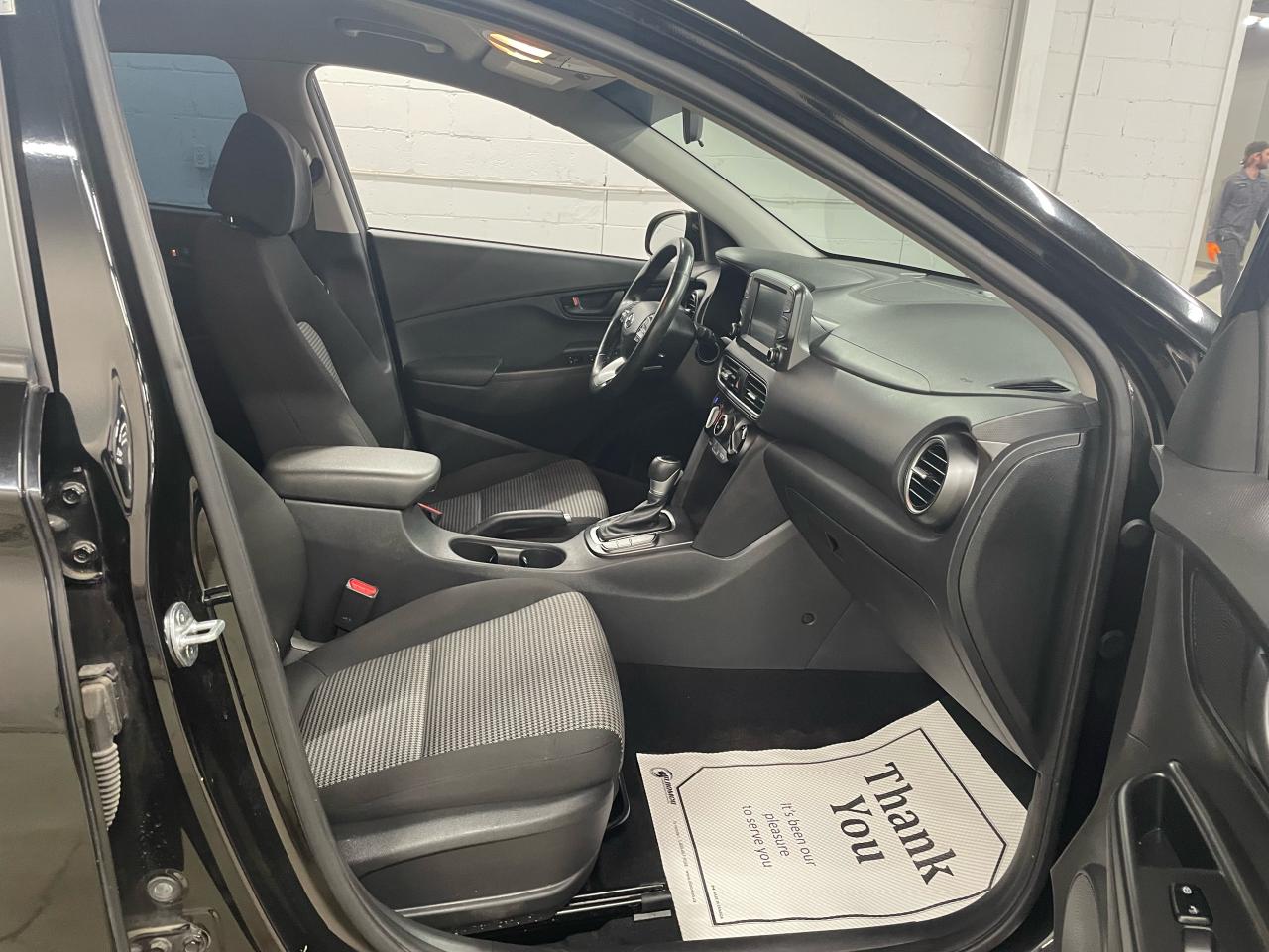 2020 Hyundai KONA 2.0L Preferred FWD | BLIND SPOT MONITORS | Photo13