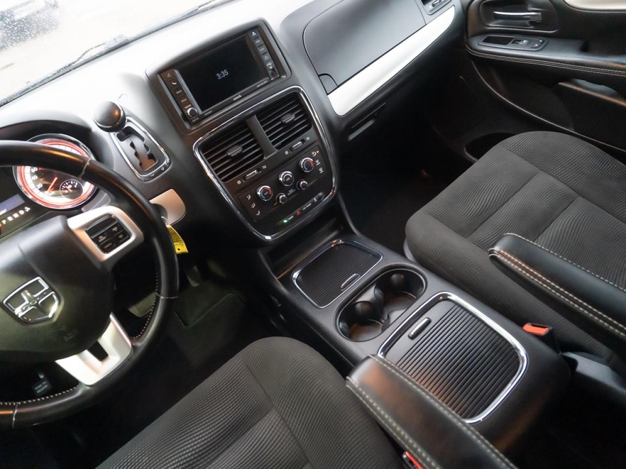 2020 Dodge Grand Caravan SXT Photo9